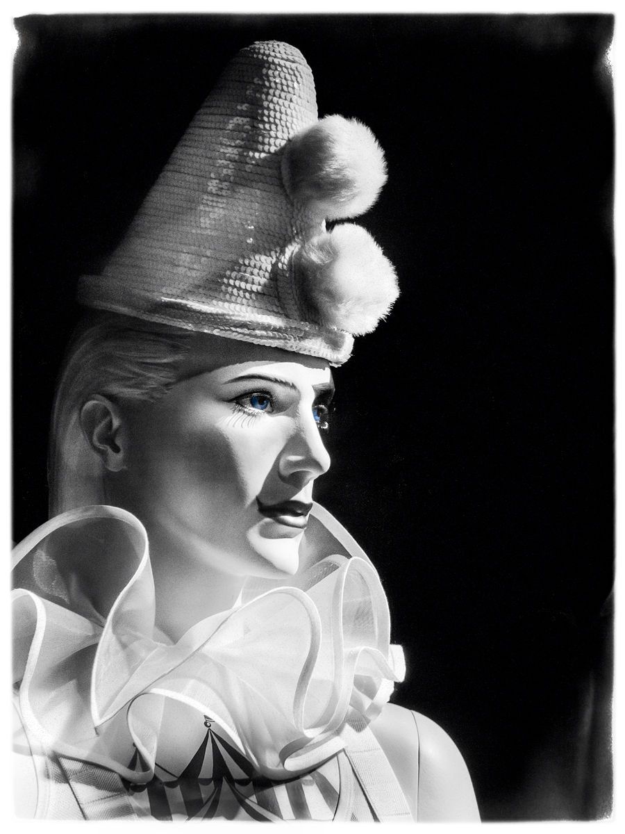 West 19th Street
New York City Clown Mannequin Window Display