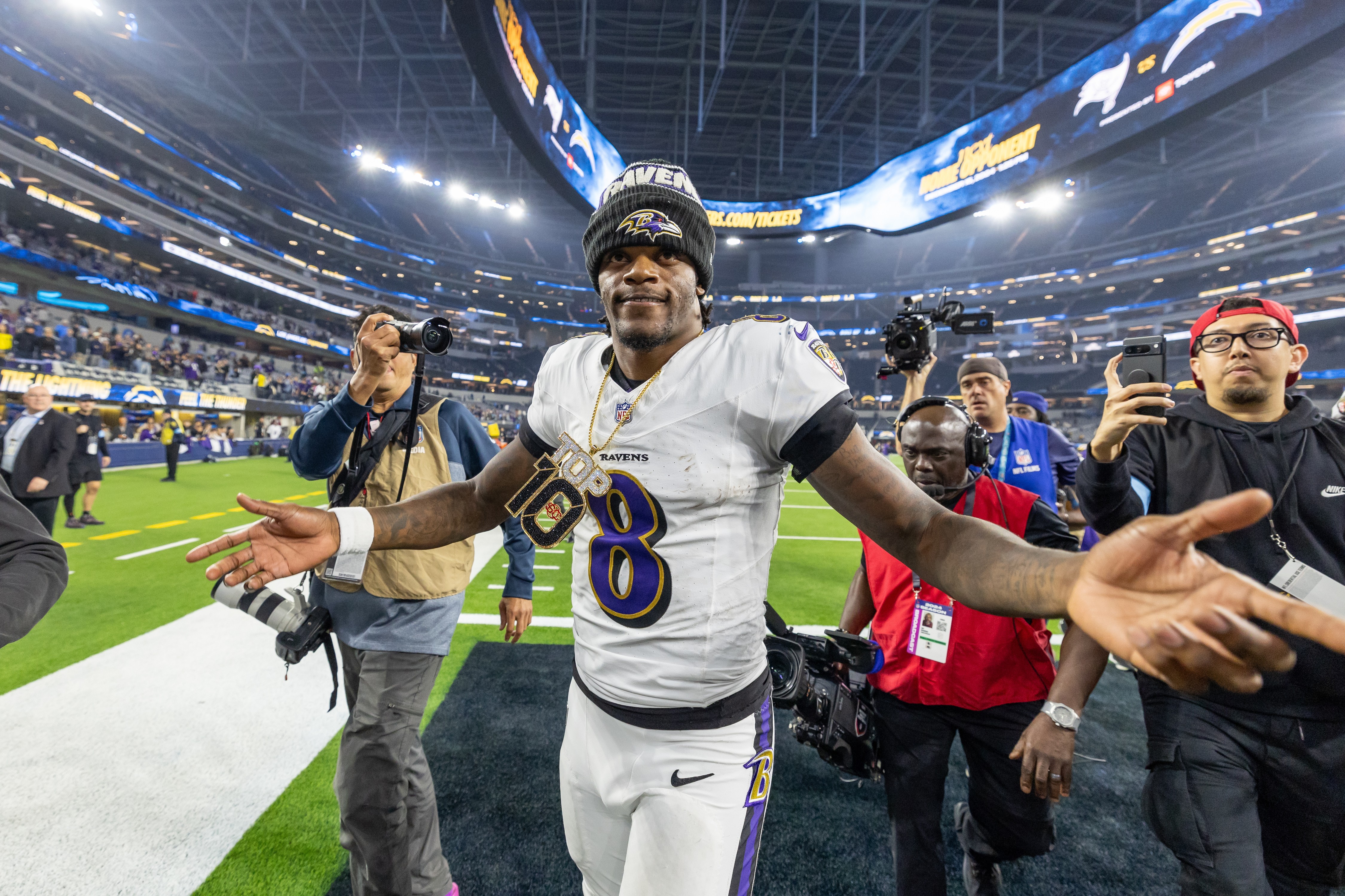 NFL24_001.jpg