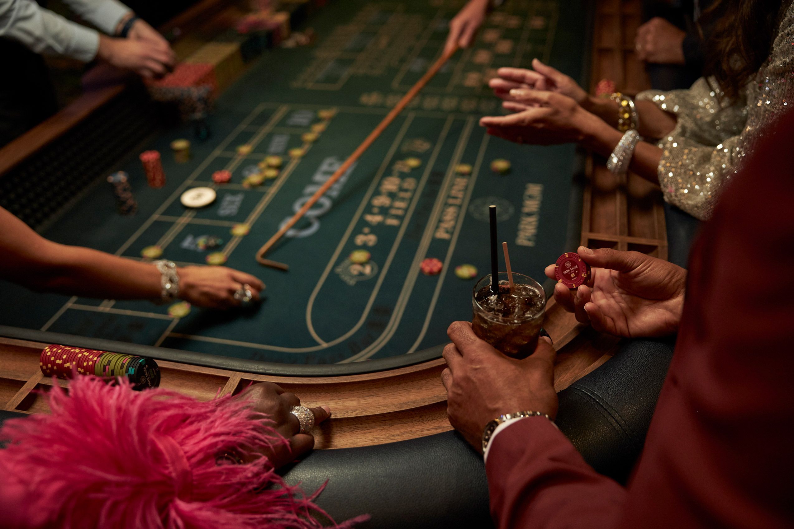 10_Park_Casino_Tables_5760.jpg