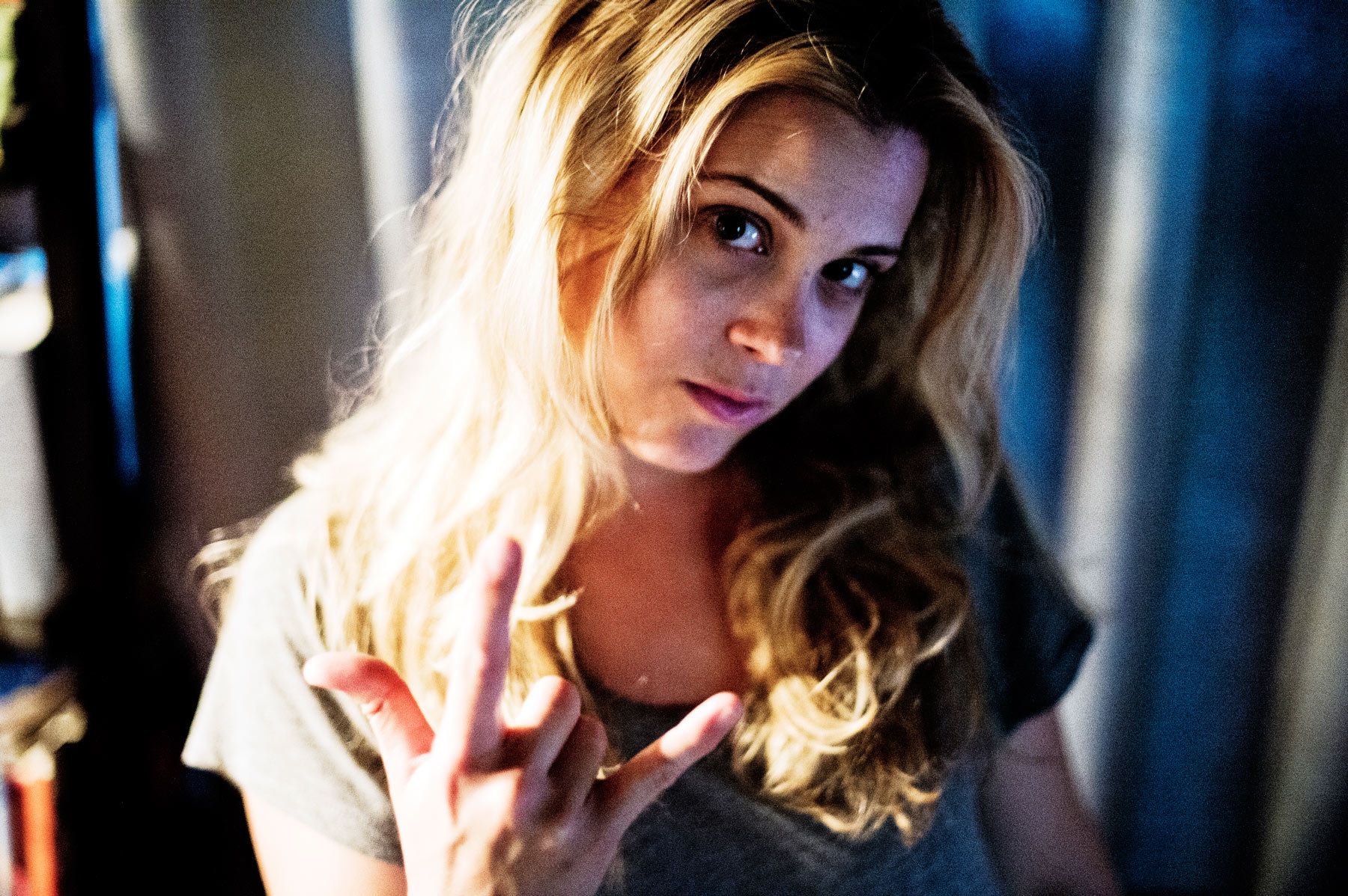 1stefanie_giving_horns_to_camera_dsc2547