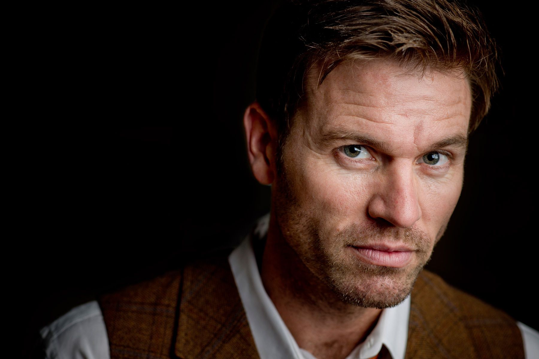 1ellis_walding_actor_headshot_dsc5892