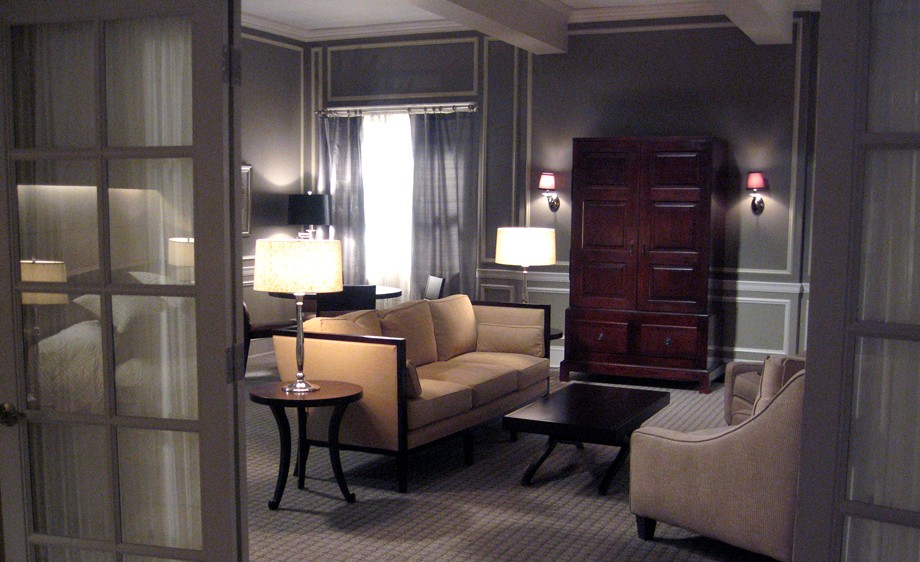 Int. Manhattan Hotel Suite