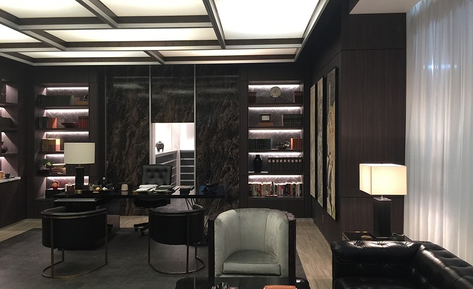 Int. Yakatomi CEO Office