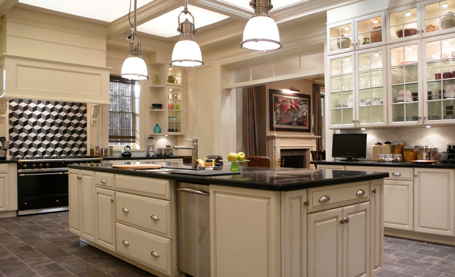 Int. Georgetown Kitchen