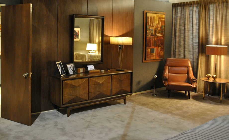 Int. Nick Dalton's Apartment