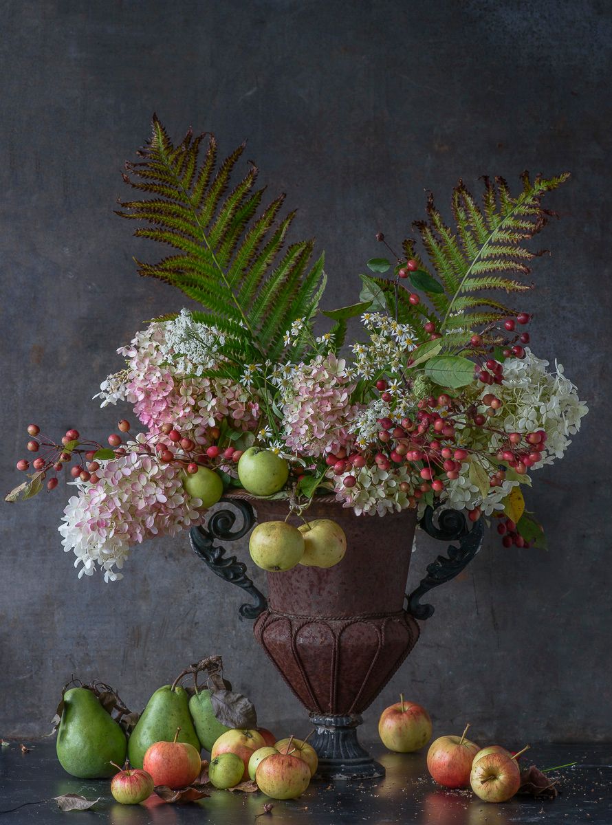 Lynn Karlin_Hydrangea & Apples in Urn.jpg