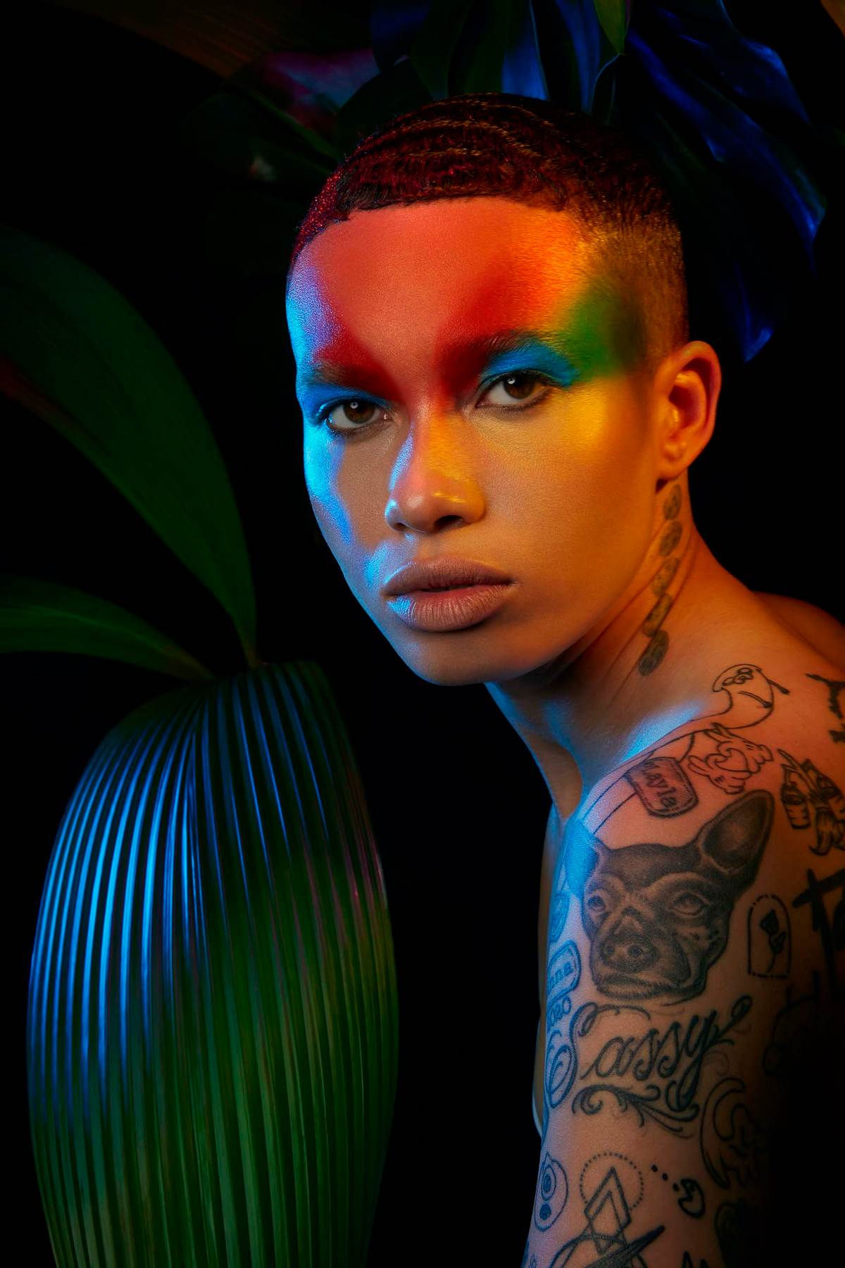 leaves_colored_lights_rainbow_makeu_up__eyes_face_glitter_mouth_lips_african_american_green_tropical_beauty_female_photographer_dorit_Thies_Los_Angeles_B_closeup_DoritThies_0610 copy.jpg