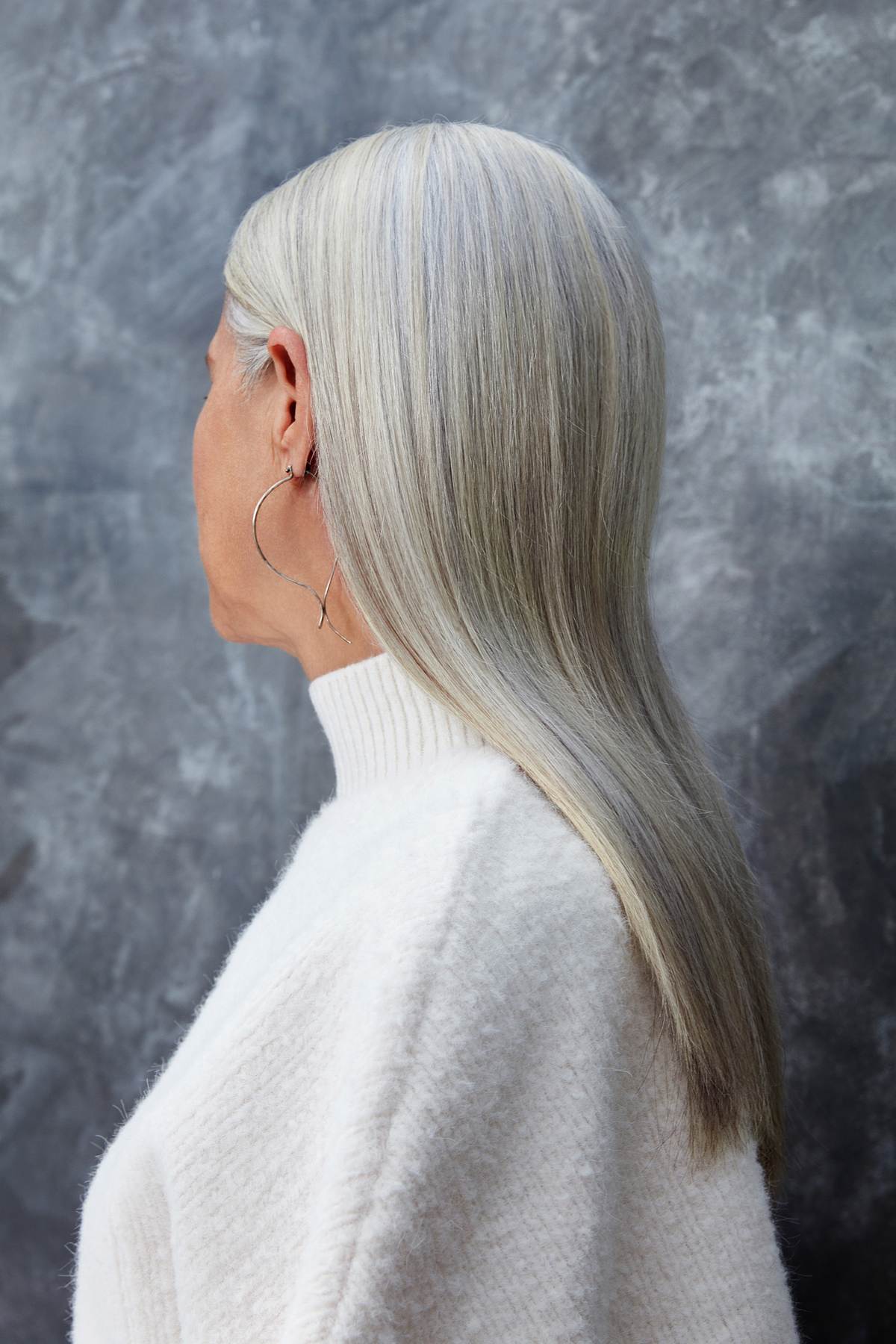 Mature_female_silver_hair_Stephanie_Barlow_DThies_ copy 2.jpg