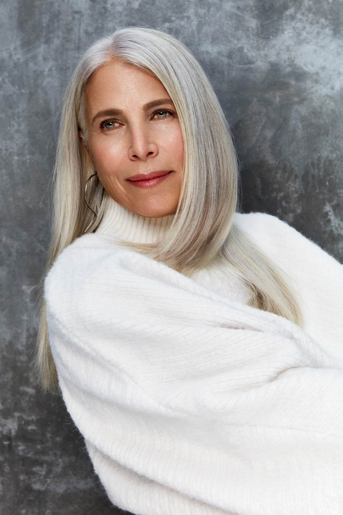 MATURE_FEMALE_60plus_silver_hair_Stephanie_Barlow_DThies_ 2_v2  copy.jpg