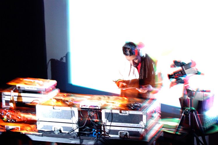 DJ Chris Kilmore - Solo