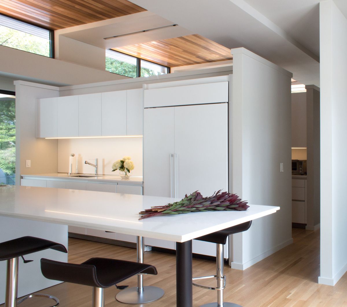 1modern_kitchen2_dipietro.jpg