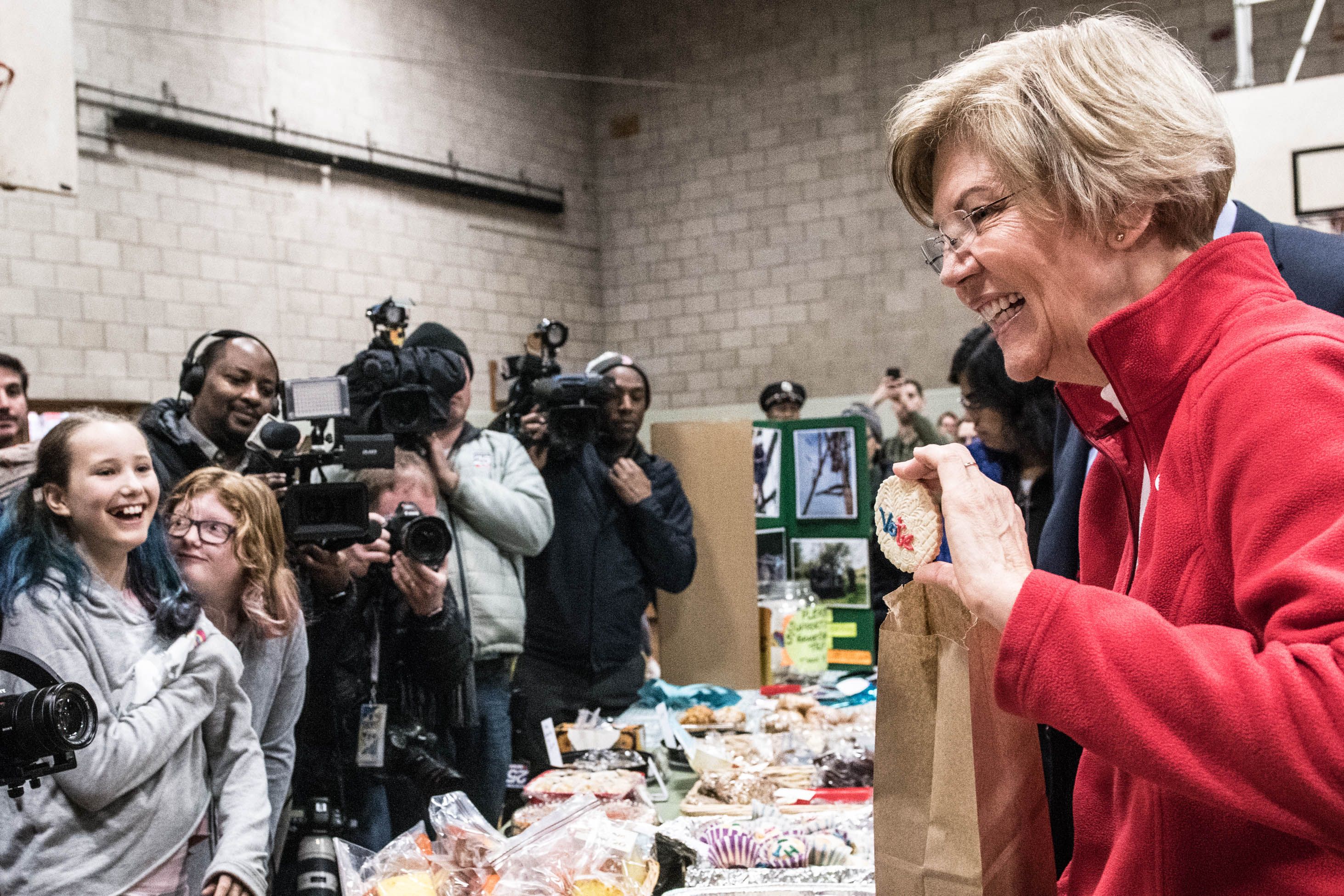 Elizabeth Warren_110618_DSC_3838_Â©2019 Derek Kouyoumjian.JPG