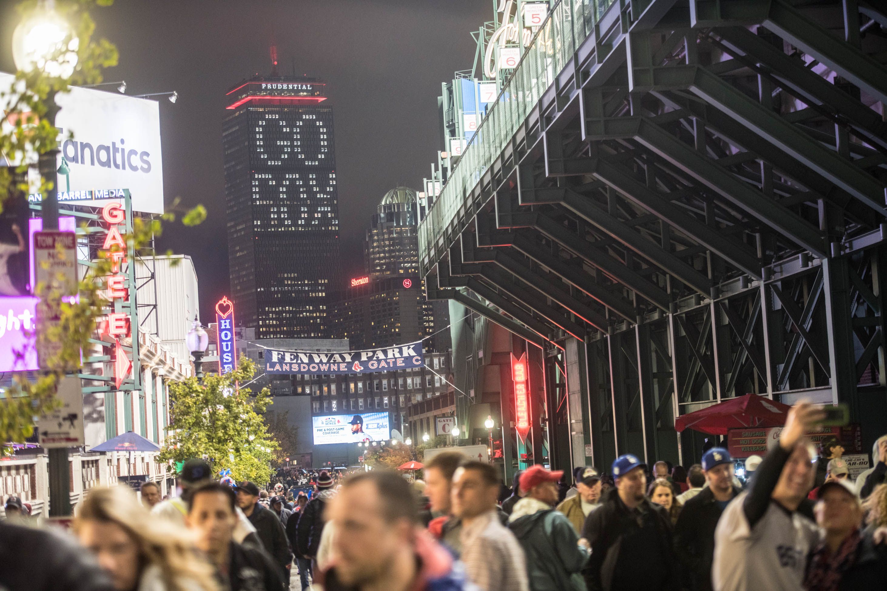 World Series_102318_DSC_9995_Â©2019 Derek Kouyoumjian.JPG