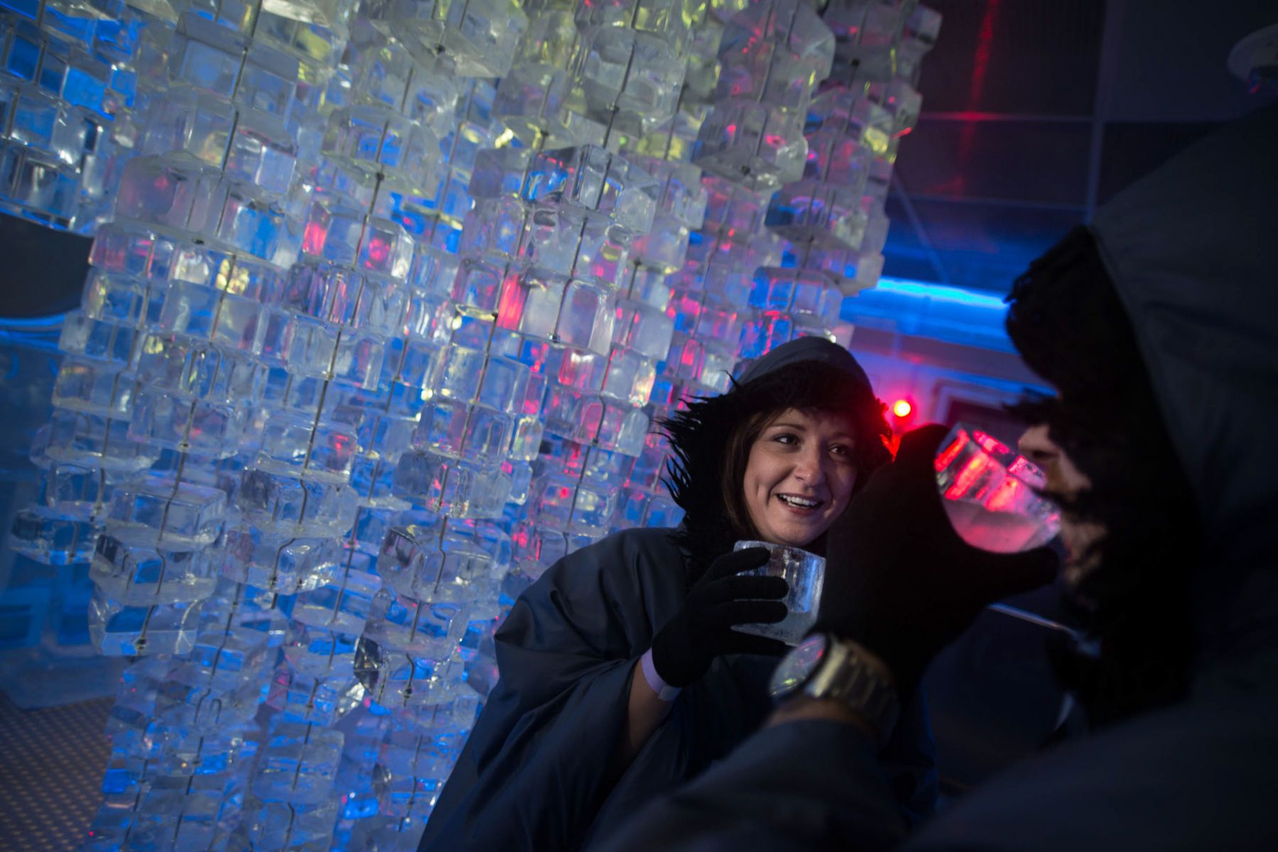 1lifestyle_frost_ice_bar_dsc_1764___2015_derek_kouyoumjian