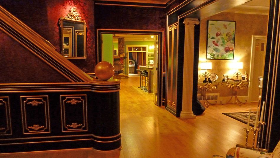 LOCATION BUILD: Mena Ranch Foyer, 1980