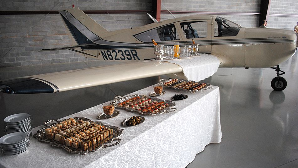 Aircraft Auction, 1977