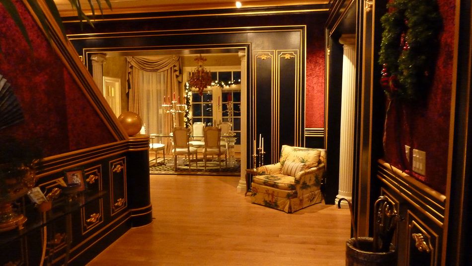 LOCATION BUILD: Mena Ranch Foyer, 1980