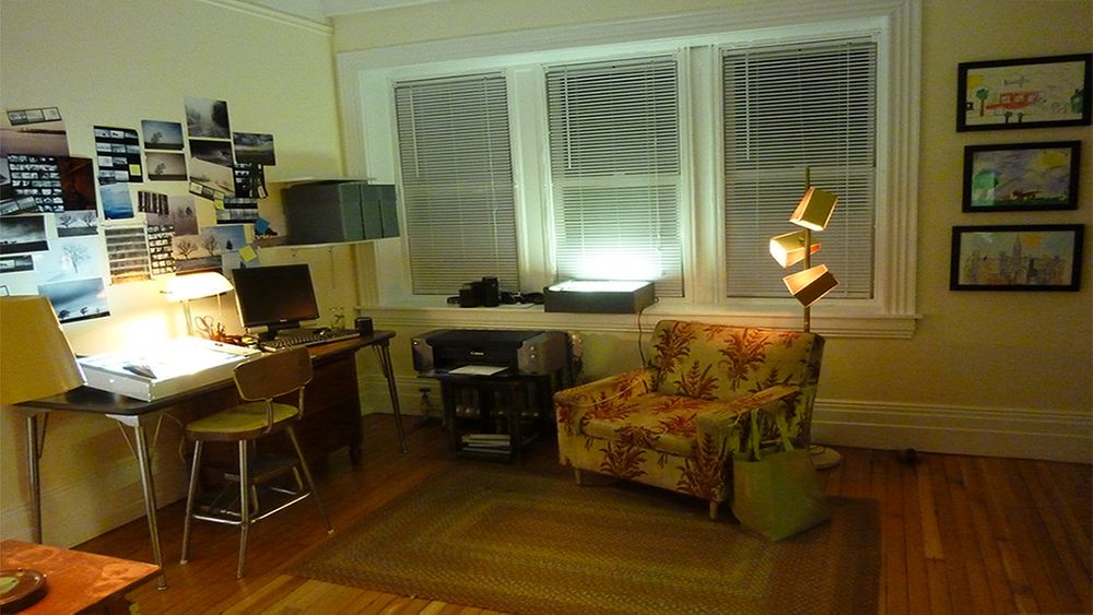  Int. Ex-Convict's Apartment