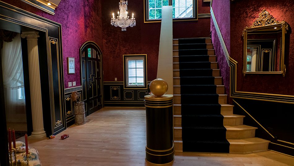 LOCATION BUILD: Mena Ranch Foyer, 1980