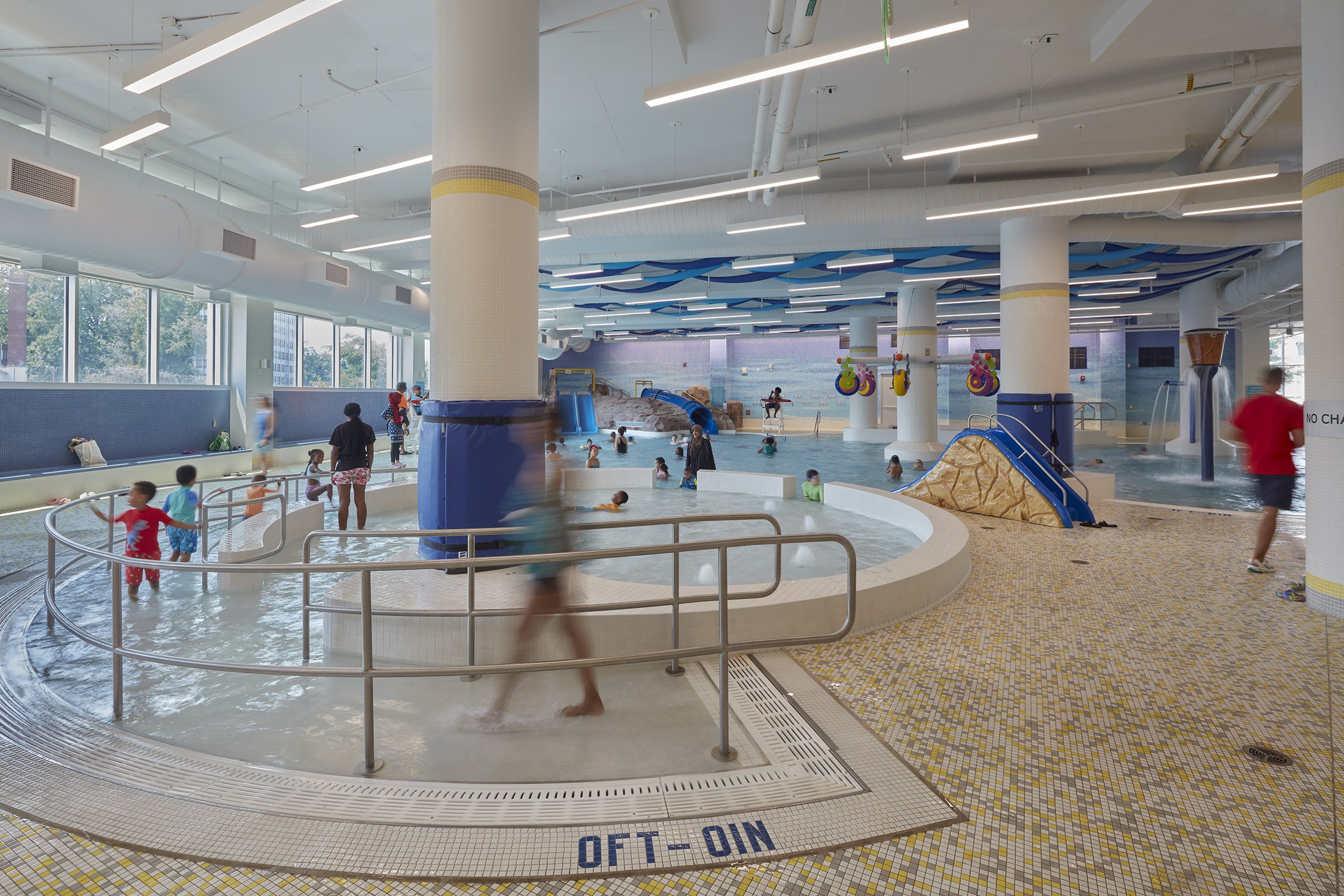 ezsq.p3.in.pool.b.jpg
