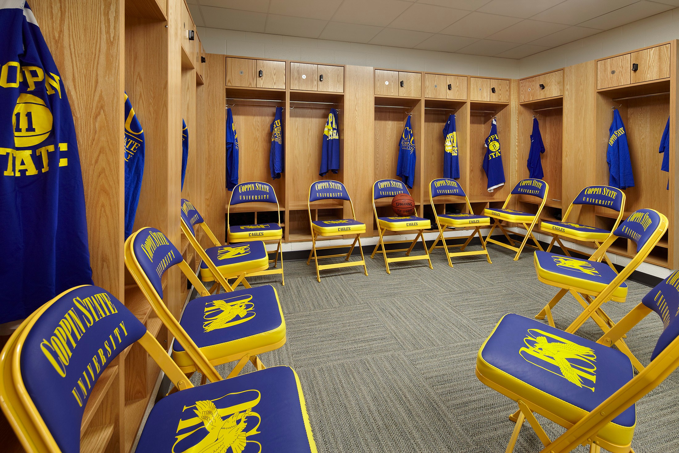 coppin.bball.locker.a.jpg