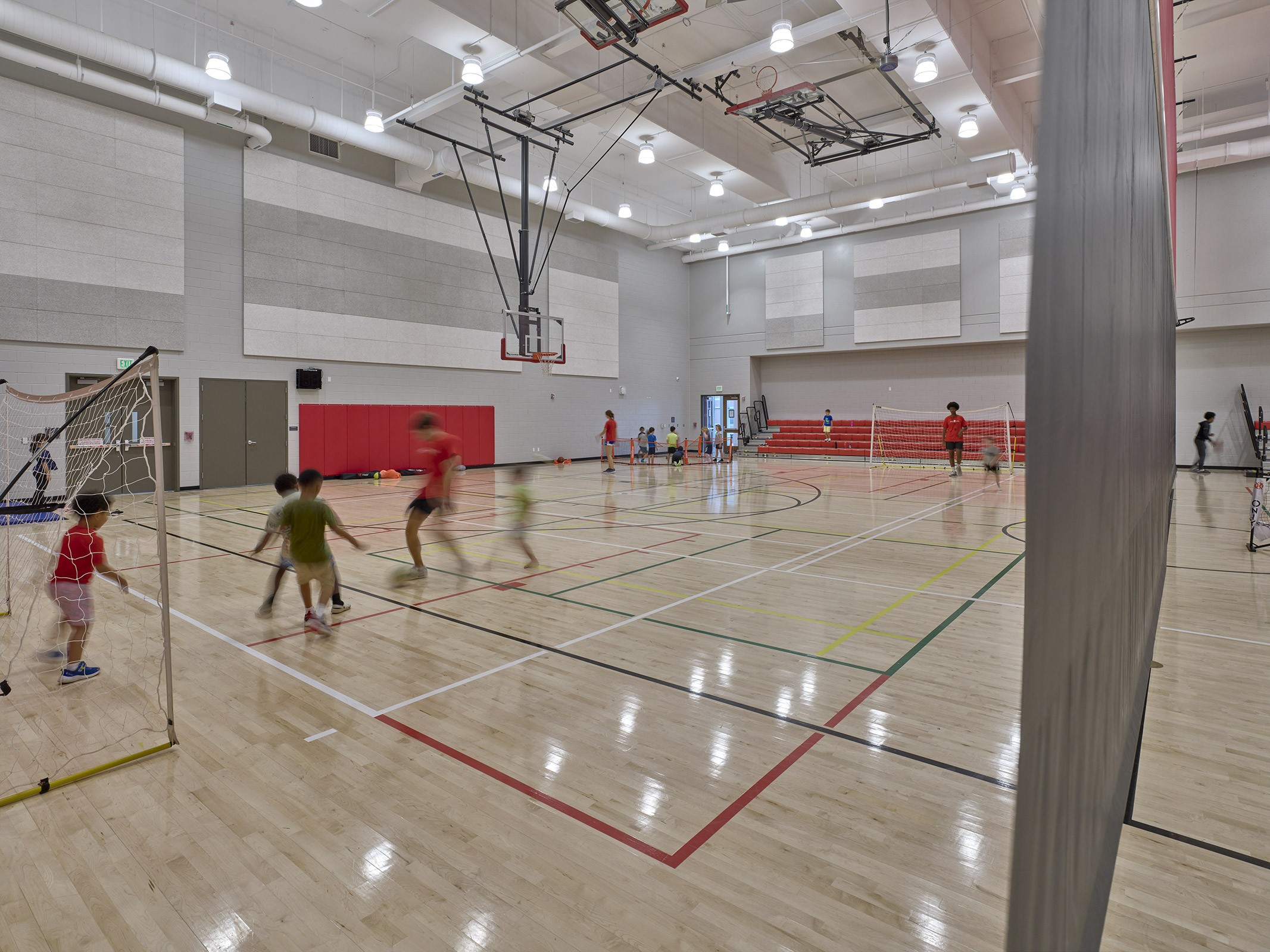 ezsq.p3.in.gym.b.jpg