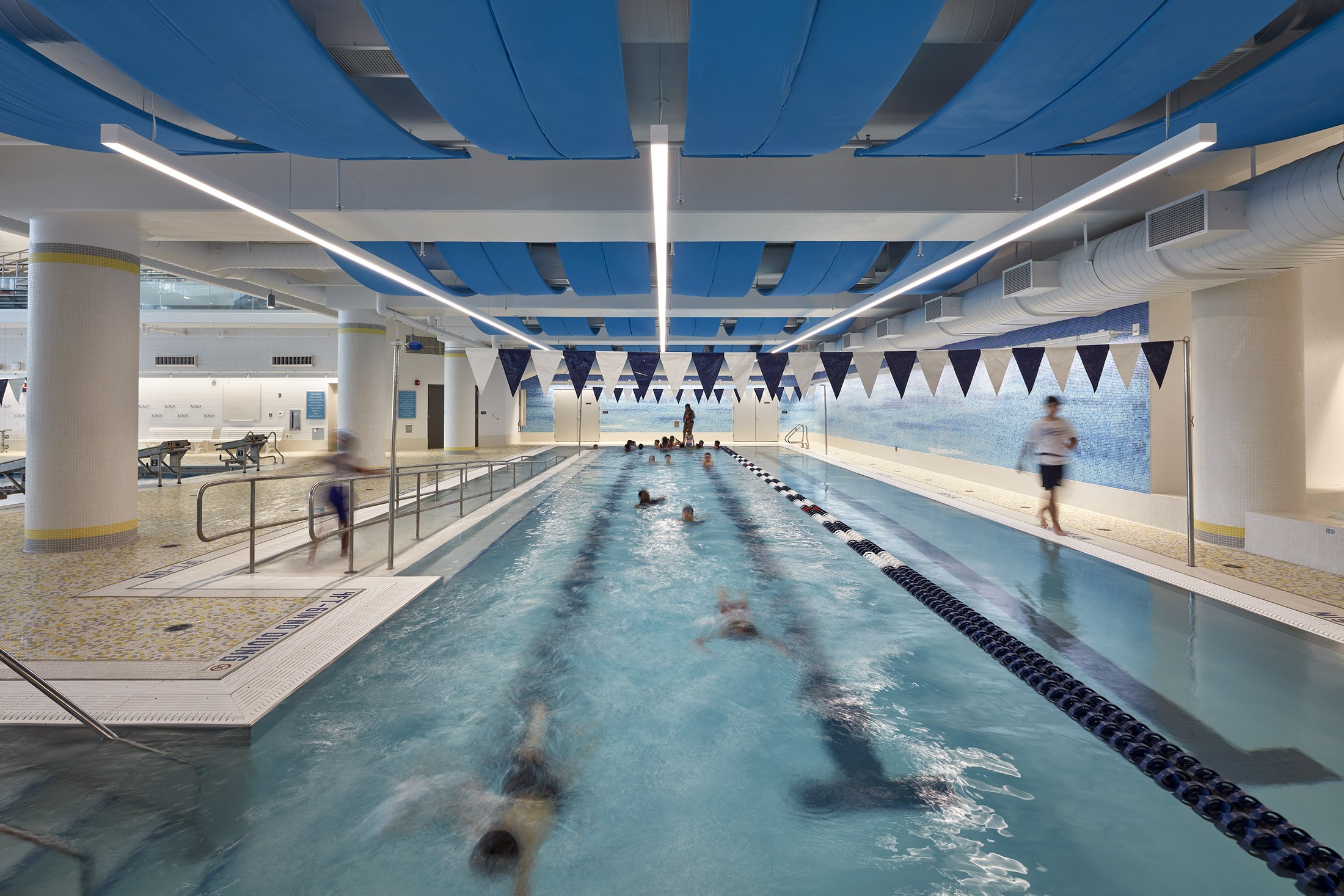 ezsq.p3.in.pool.d.jpg