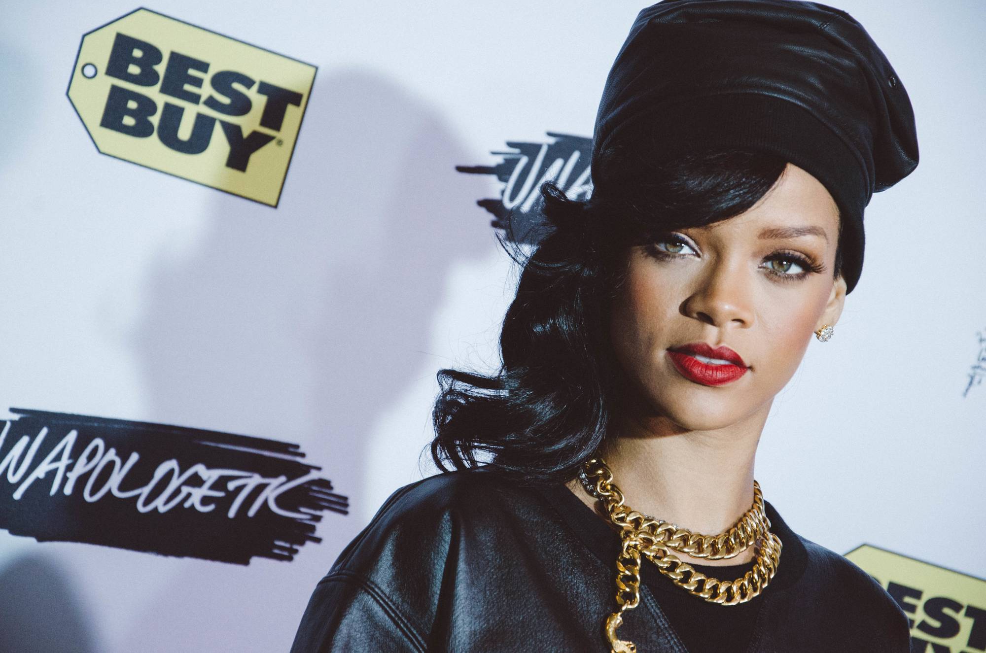 RIHANNA for Best Buy