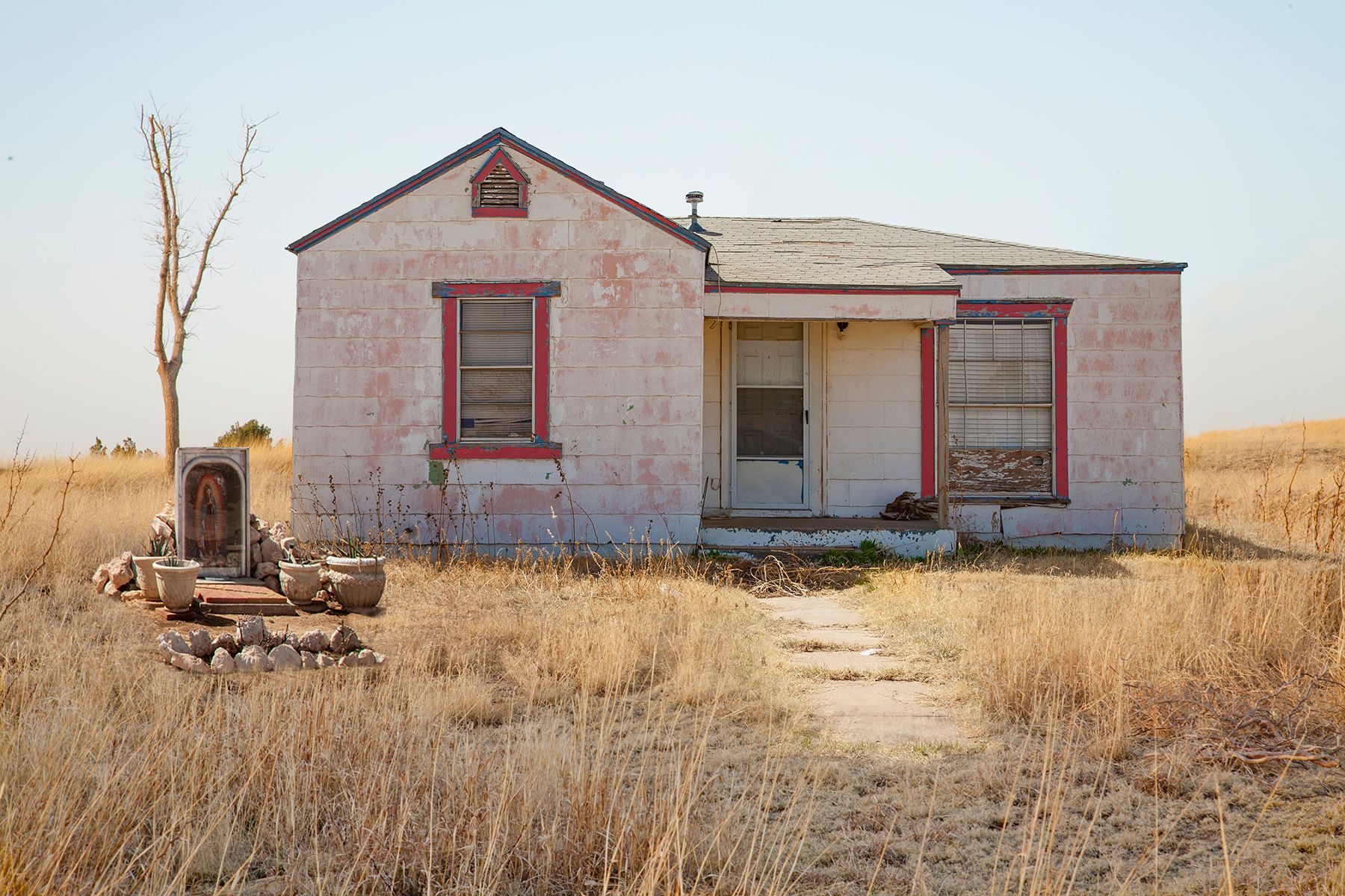 Archival Pigment print on photo rag paper Rosy House