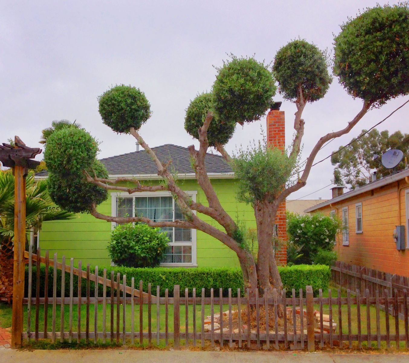 Dr. Suess House (San Leandro, CA)