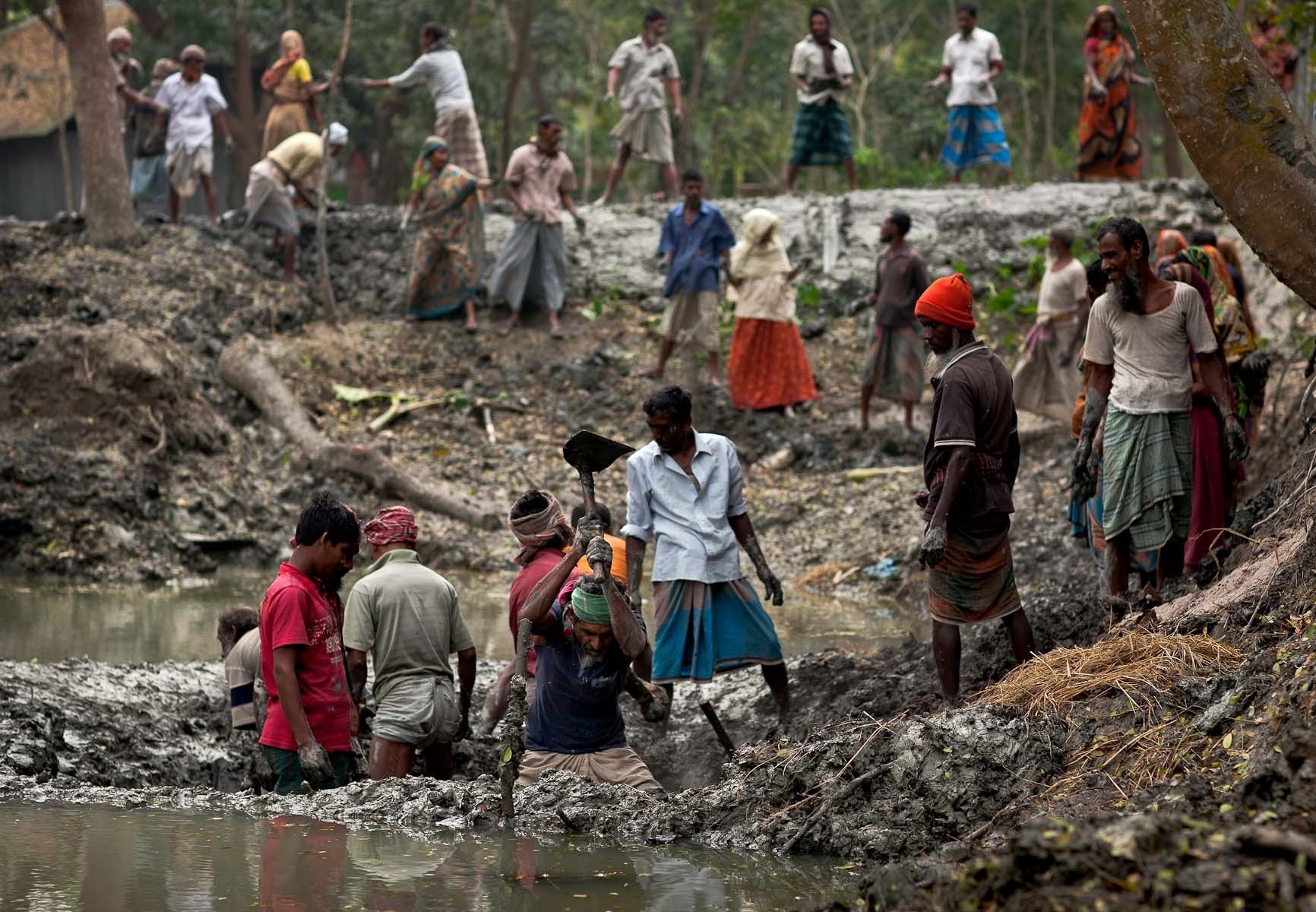 Food for Work, Tumchar Village, Bangladesh