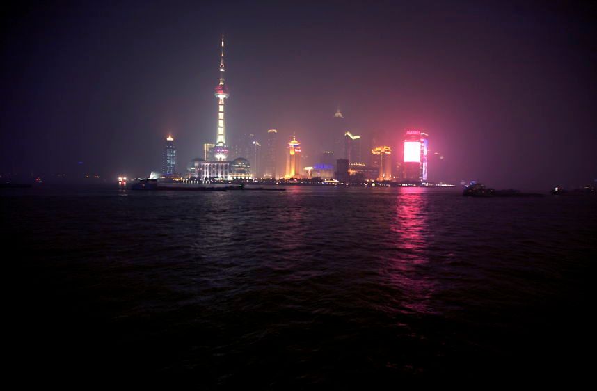 1Pudong_at_night_2