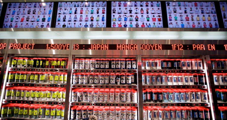 1Inside_the_Uniqlo_store