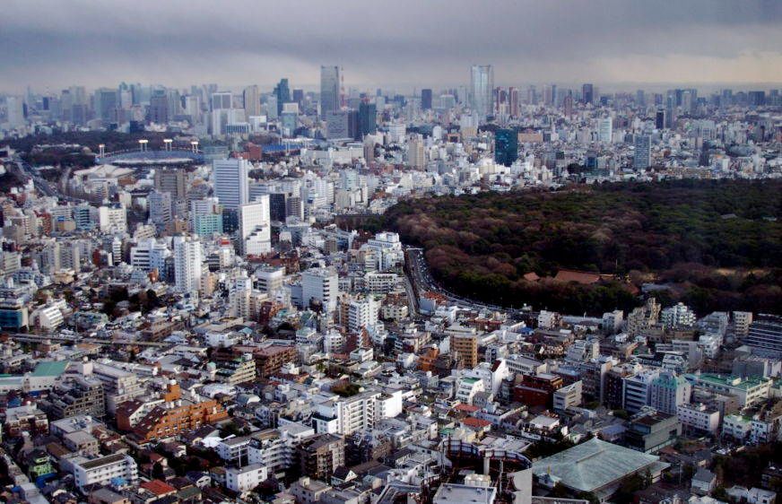 1Looking_to_Yoyogi_Park