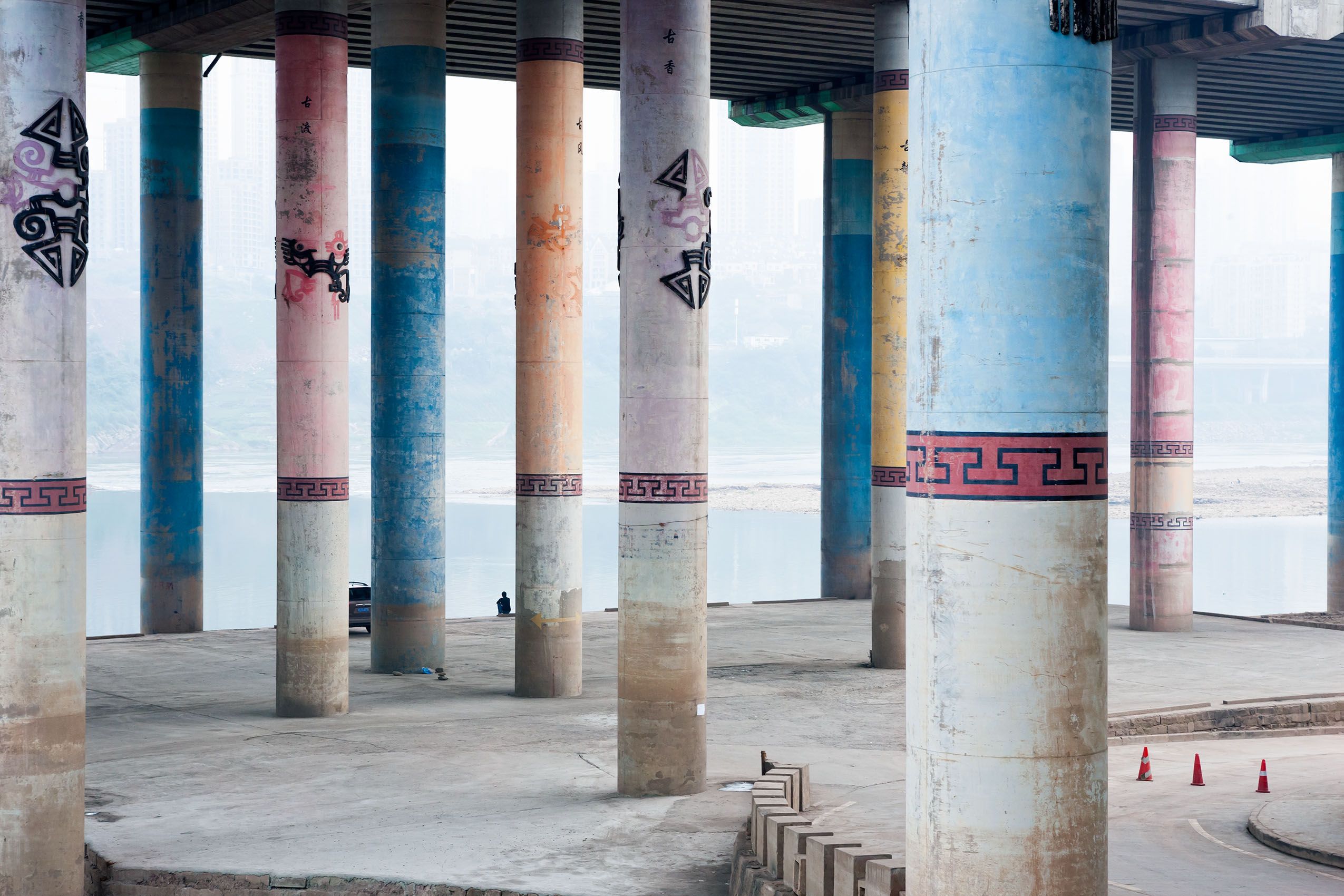 Columns, Chongqing