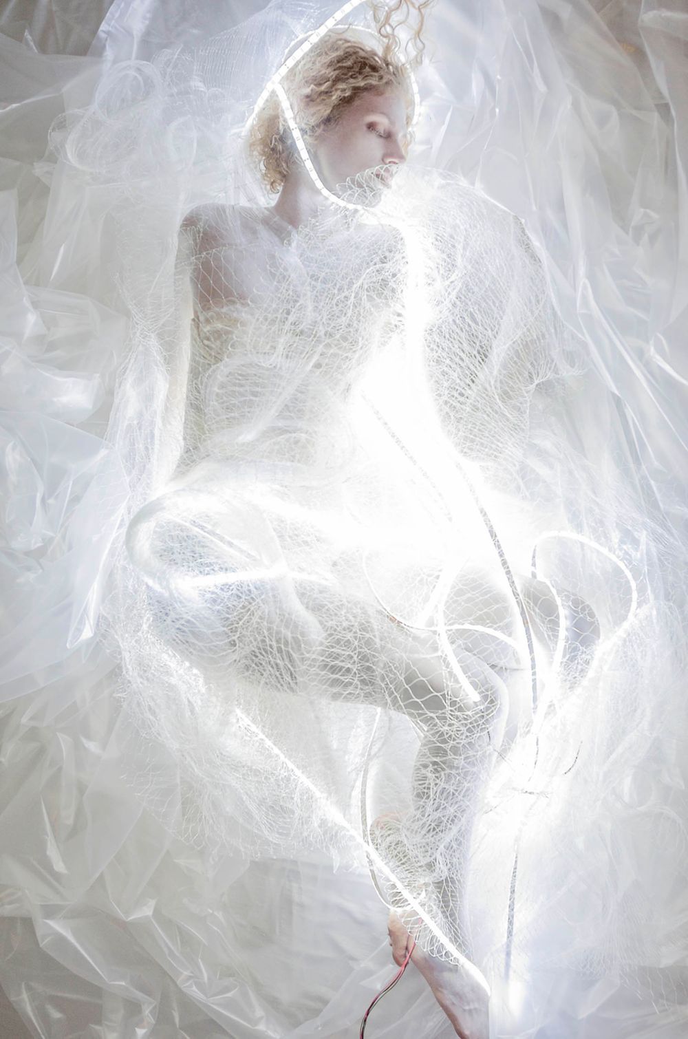 FALLEN LIGHT Christin Paige Minnotte-7.jpg