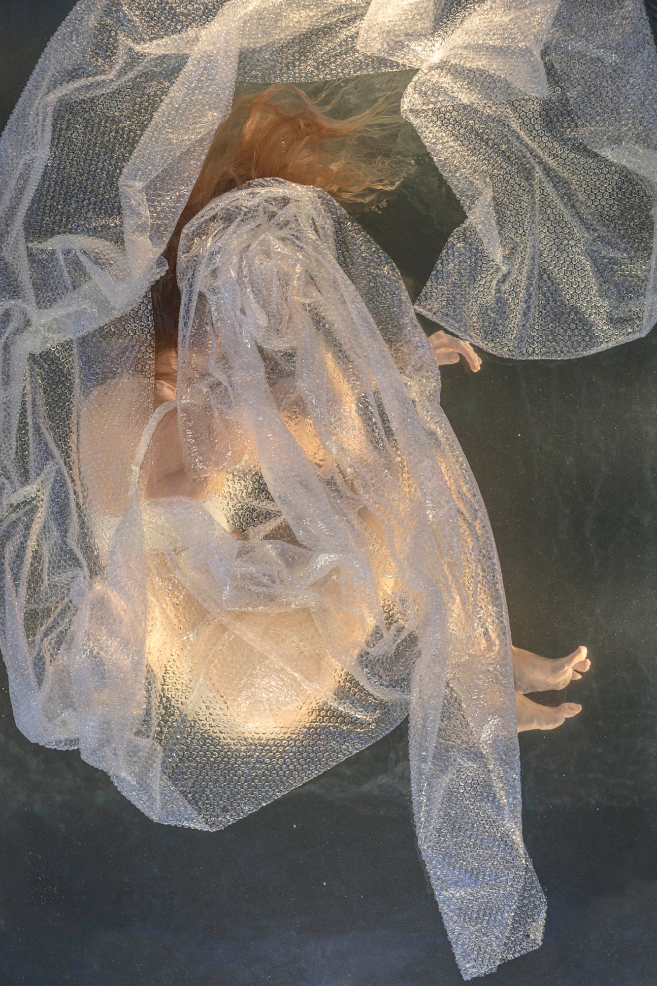 DISPOSABLE ETHIC bubble wrap Christin Paige Minnotte-7.jpg