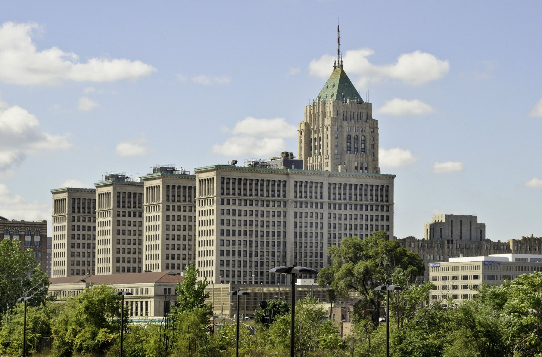 1fisher_building_general_motors_building__midtown_detroit_michigan.jpg
