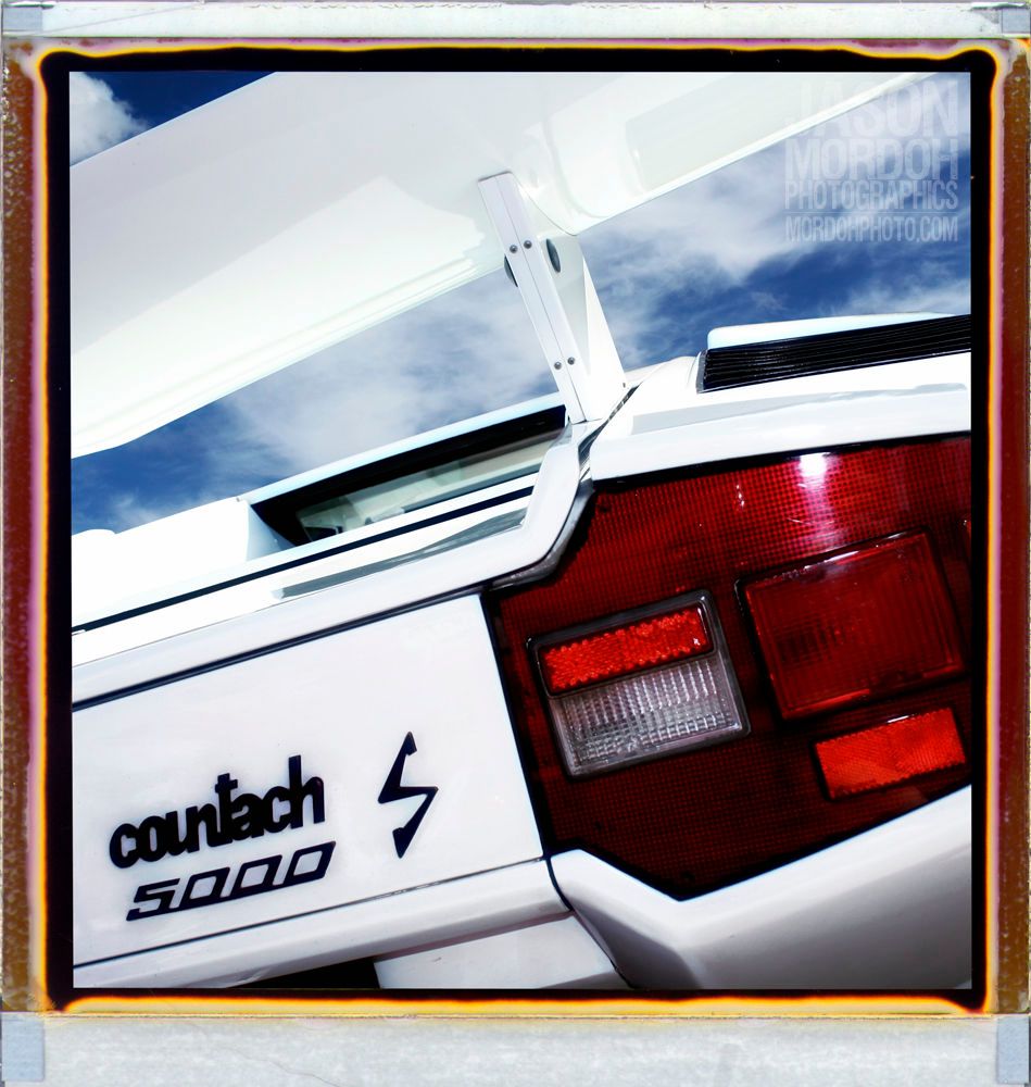 1050_countach.jpg