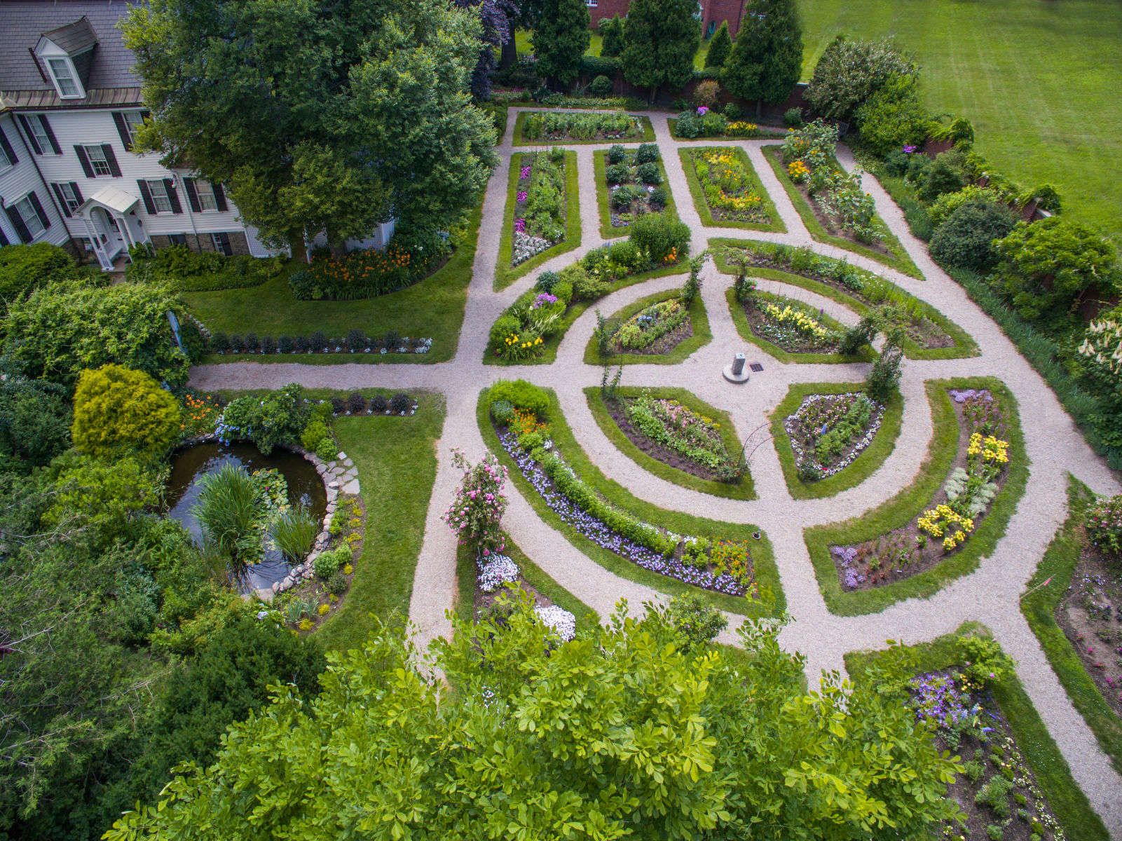 1northshore_pem_ropes_mansion_011