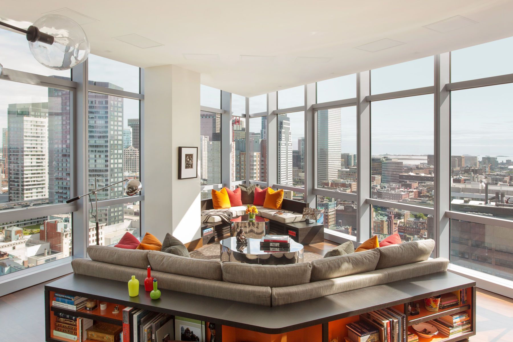 1boston_mag_w_bright_9_12_livingrm_1