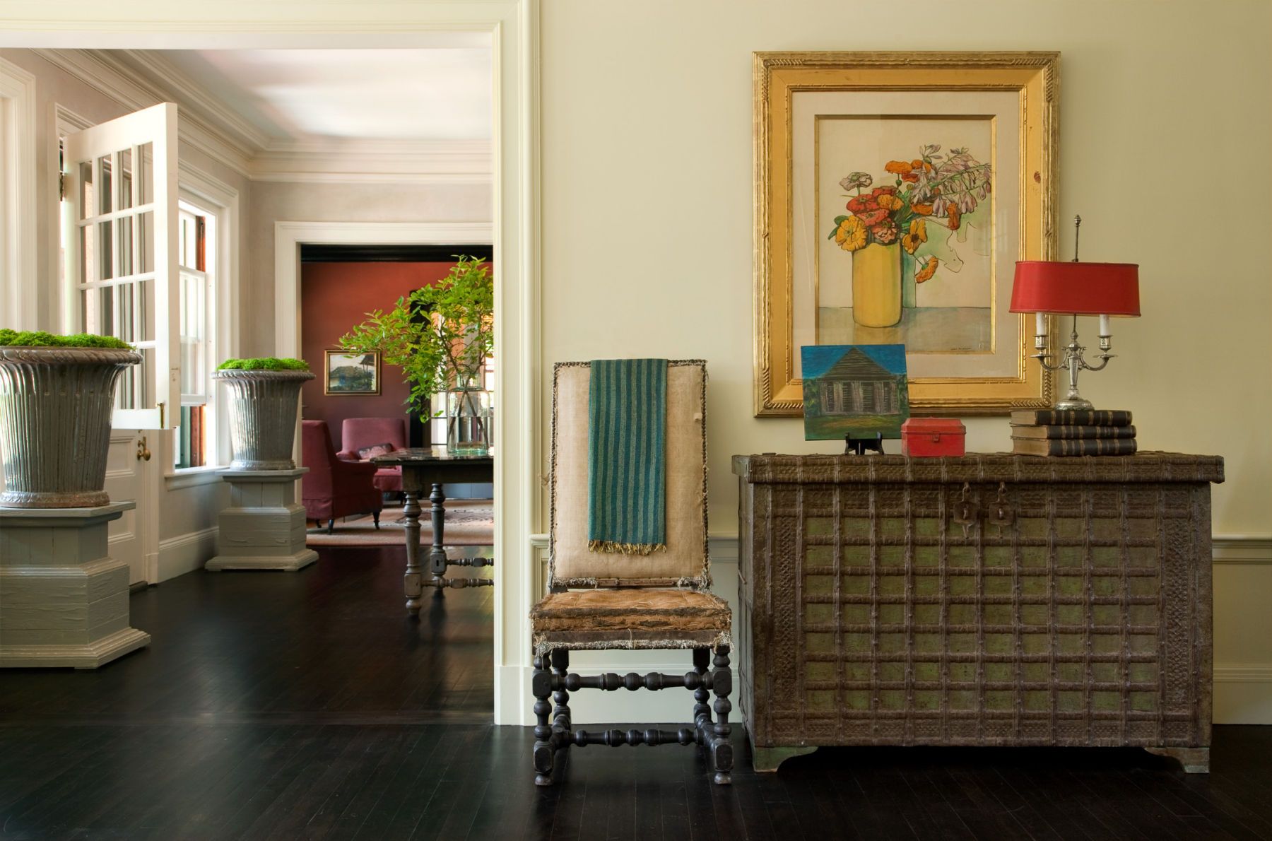 1abby_yozell_06_10_hallway