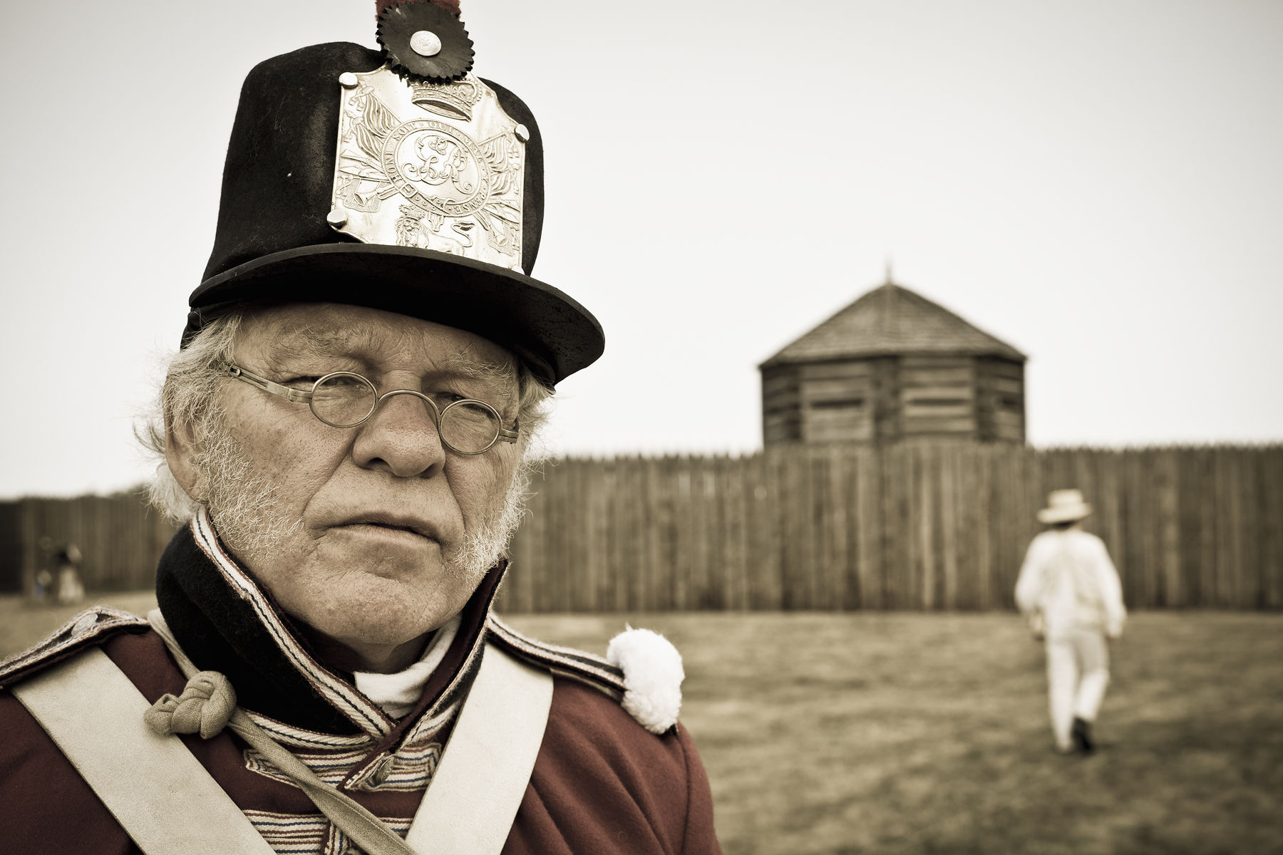Canada, Ontario, Niagara-on-the-Lake, Fort George National Historic site. Alamy #DB9667 Canada, Ontario, Niagara-on-the-Lake, Fort George National Historic site. War of 1812  re-enactors at Fort George, British soldier