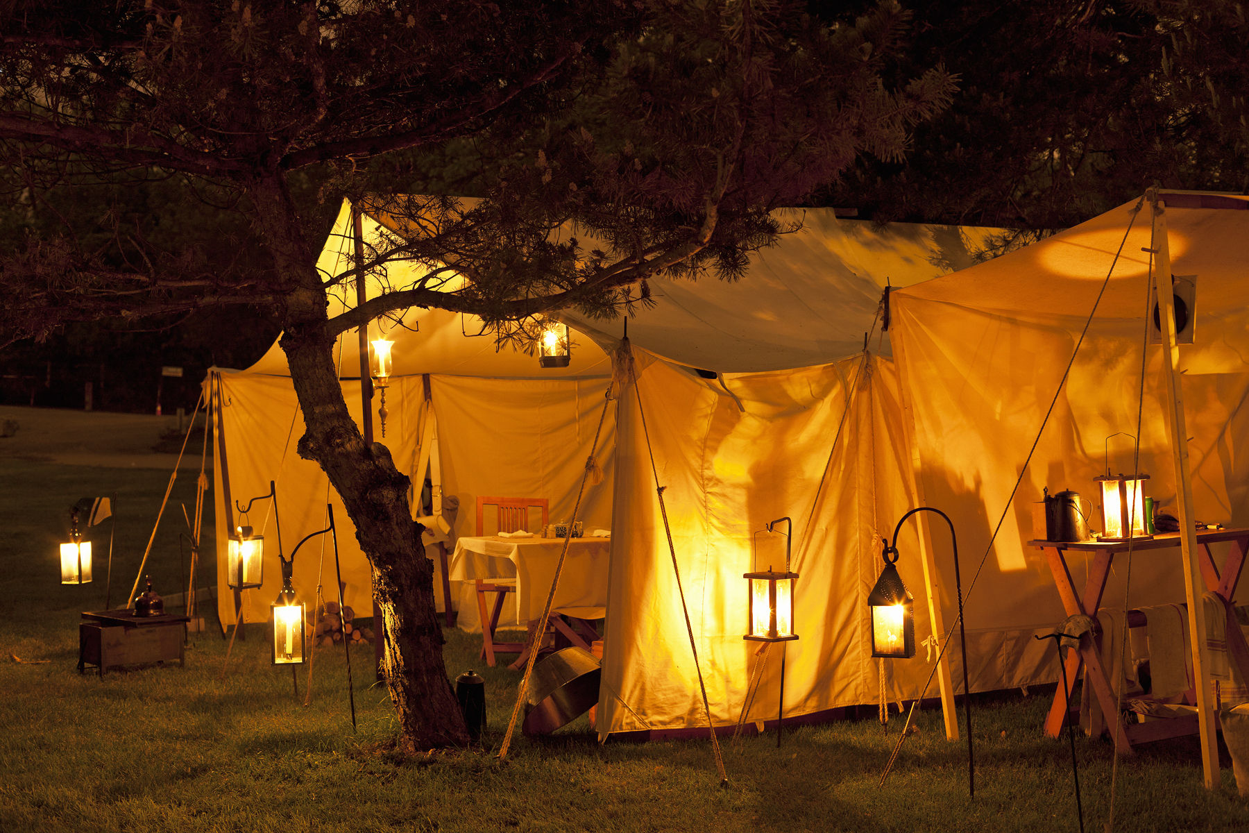 Canada,Ontario,Stoney Creek,  War of 1812, Battle of Stoney Creek, tents illuminated at night with laterns. Alamy #DBB5RH War of 1812, Battle of Stoney Creek, tents illuminated at night