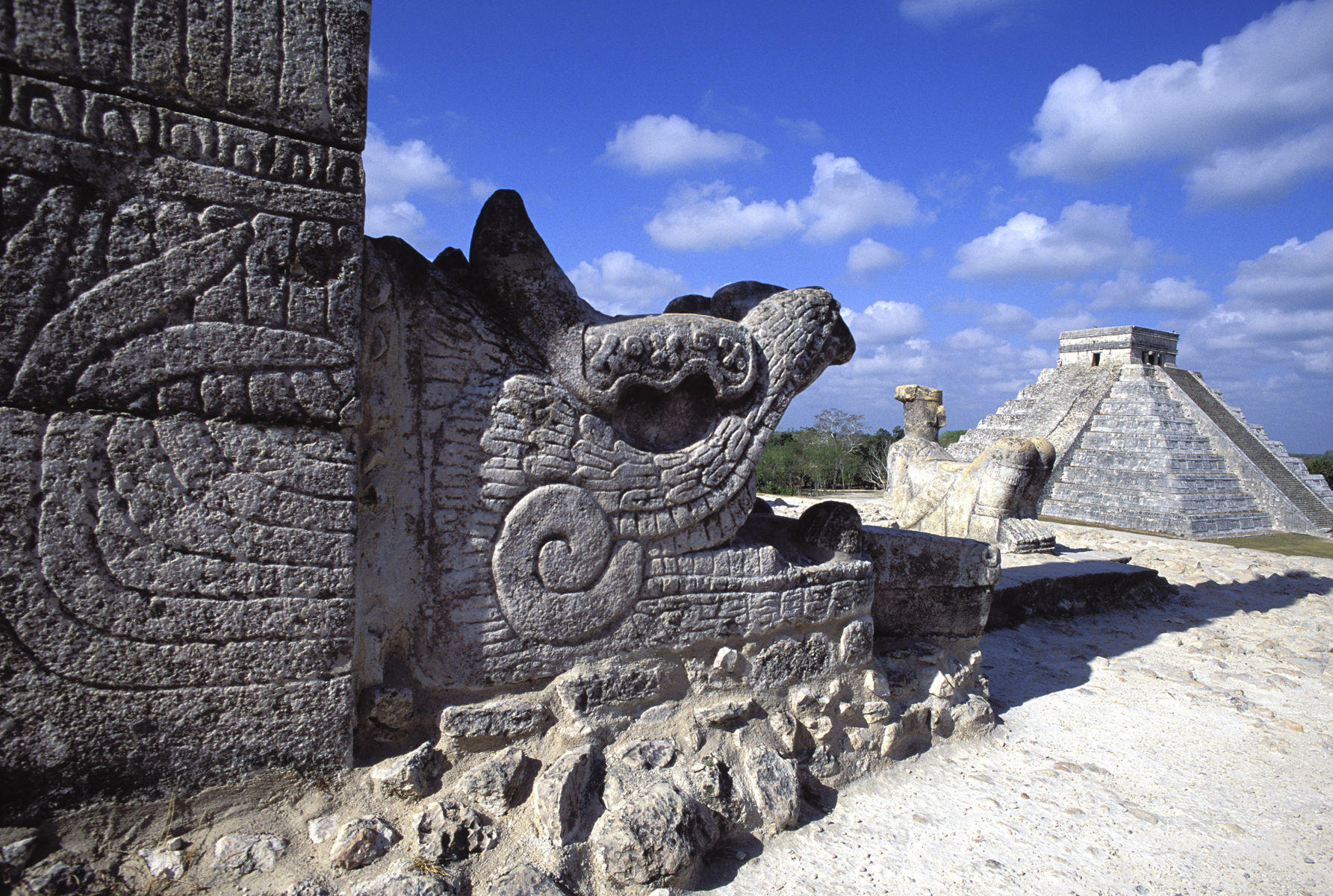 Mexico,Chichen Itza,El Castillo and Temple of Warriors Mexico,Chichen Itza,El Castillo and Temple of Warriors