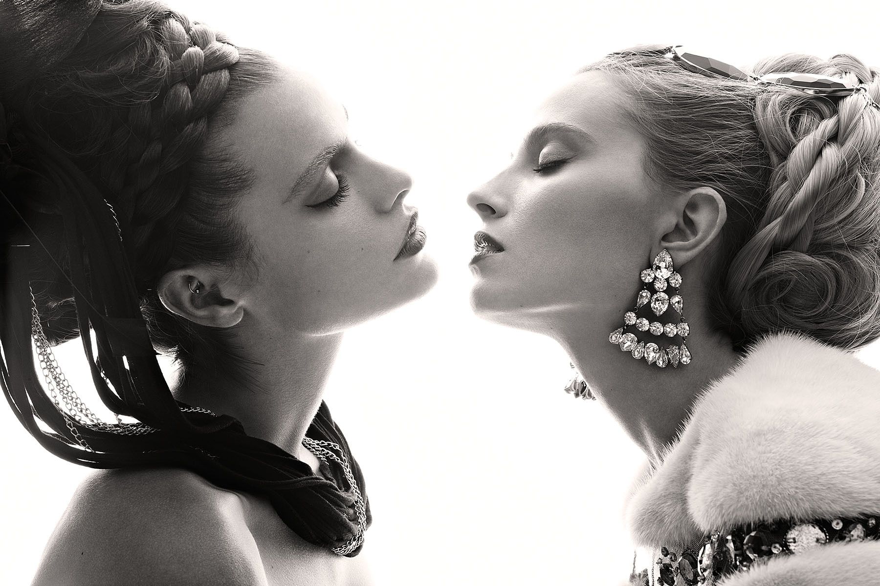 Models: Tatian Pajkovic & Tehila Rich