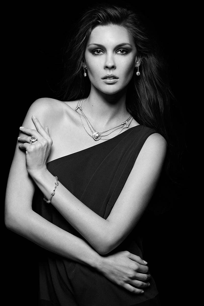 Model: Katherin SchlegelClient: Diamonds International