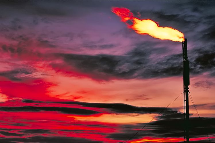1natural_gas_flare.jpg