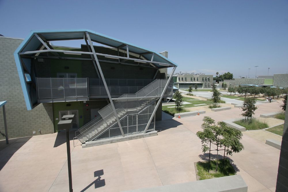 LAUSD No. 9 staircase_canopy_plaza.JPG