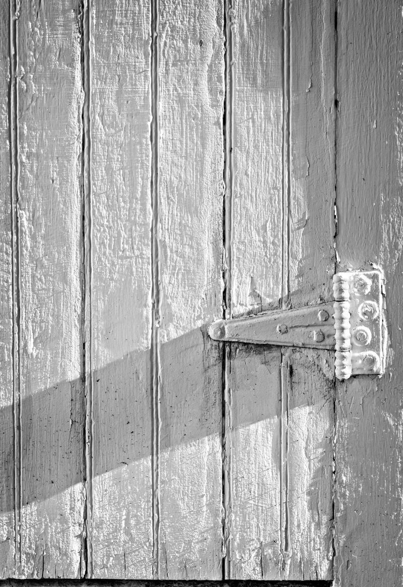 Hinge with Shadow